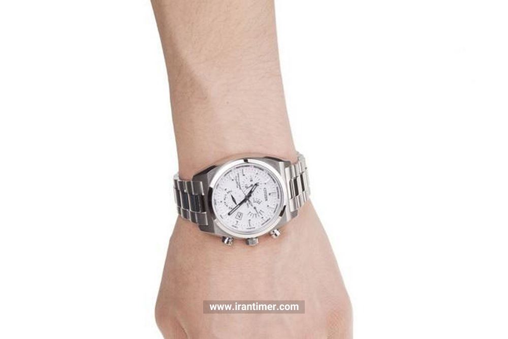و اما بررسی قیمت این ساعت ژاپنی