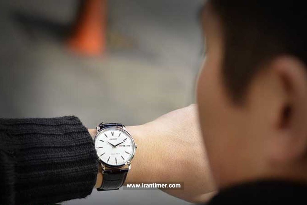 خریداران ساعت مچی مردانه اورینت مدل FUG1R003W6 چه افرادی هستند؟
