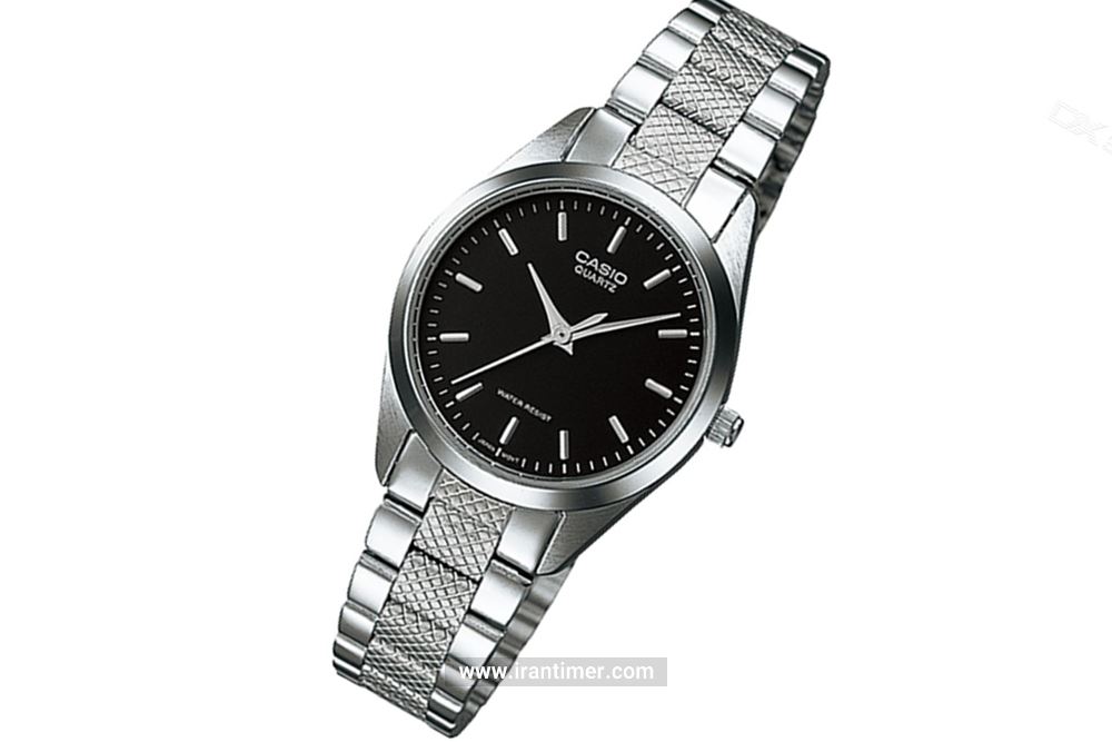 بررسی ظاهری این ساعت ژاپنی