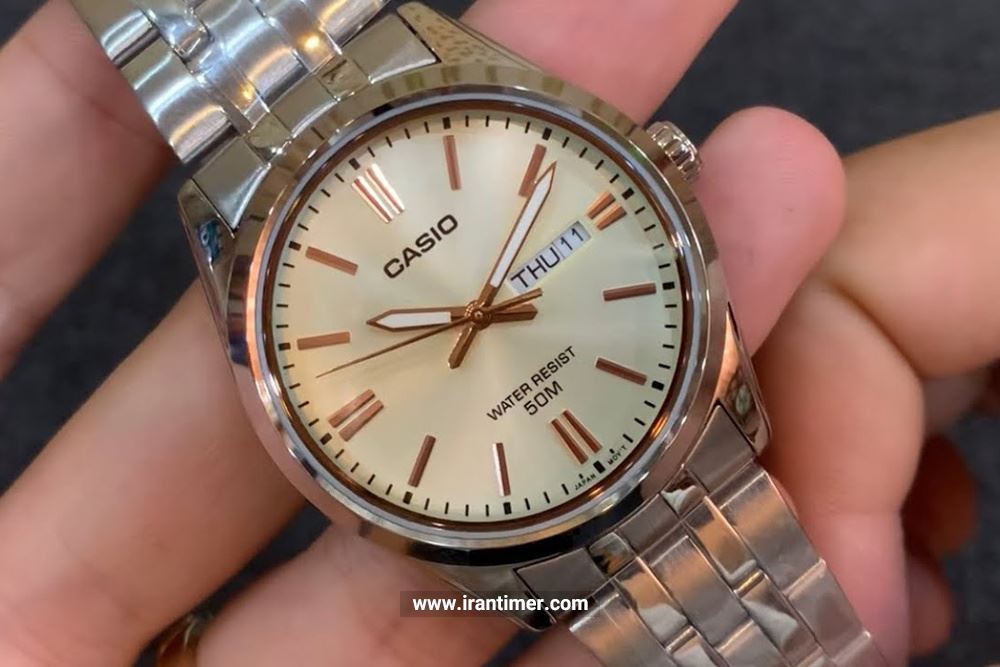 بررسی قیمت این ساعت کلاسیک