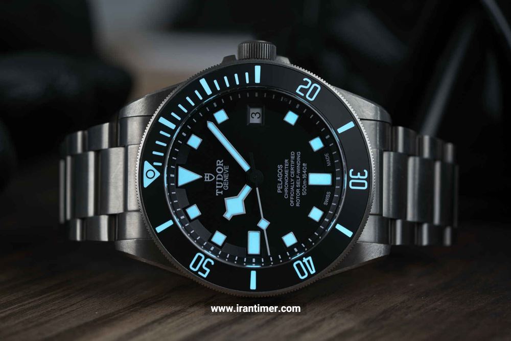 خرید اینترنتی ساعت دارای ایندکس شب نما buy glowing watches