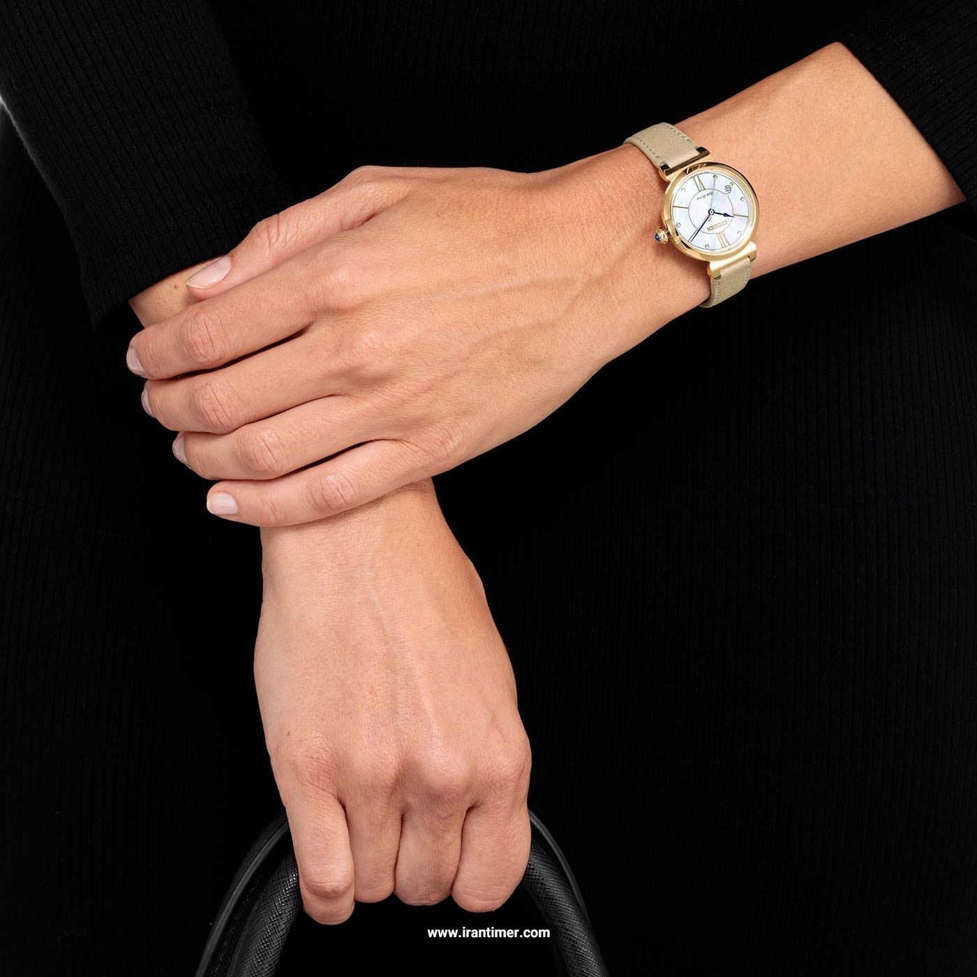 قیمت و خرید ساعت مچی زنانه سیتیزن(CITIZEN) مدل EM1073-18D کلاسیک | اورجینال و اصلی