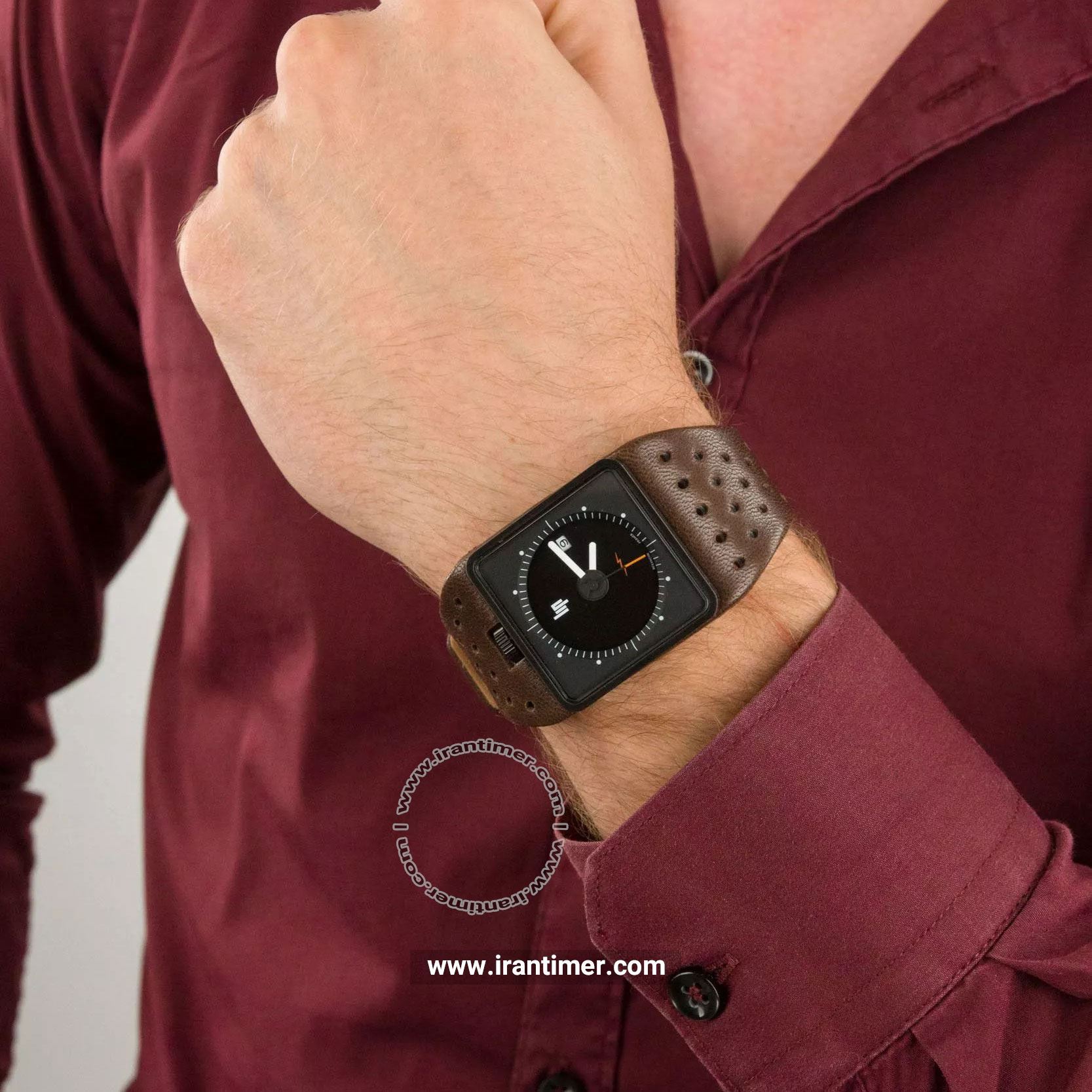 قیمت و خرید ساعت مچی مردانه لیپ(LIP) مدل 671138 کلاسیک | اورجینال و اصلی