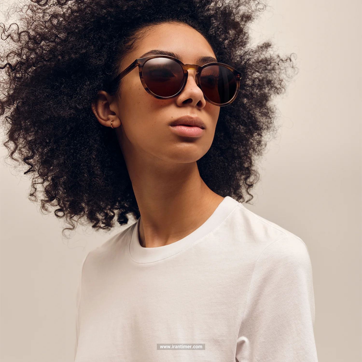 قیمت و خرید عینک آفتابی زنانه کلاسیک (DANIEL WELLINGTON) مدل DW00900024 | اورجینال و اصلی