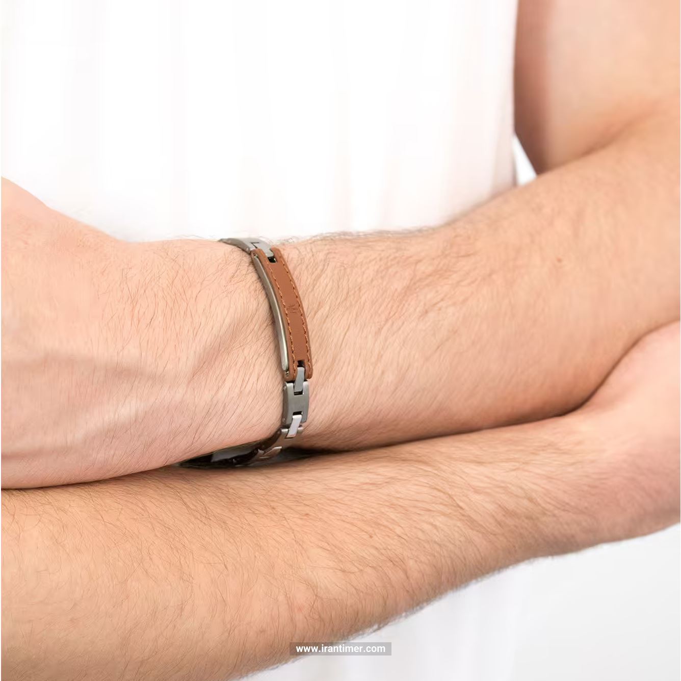 قیمت و خرید دستبند باز مردانه مازراتی(MASERATI) مدل JM218AMD01 کلاسیک | اورجینال و اصلی