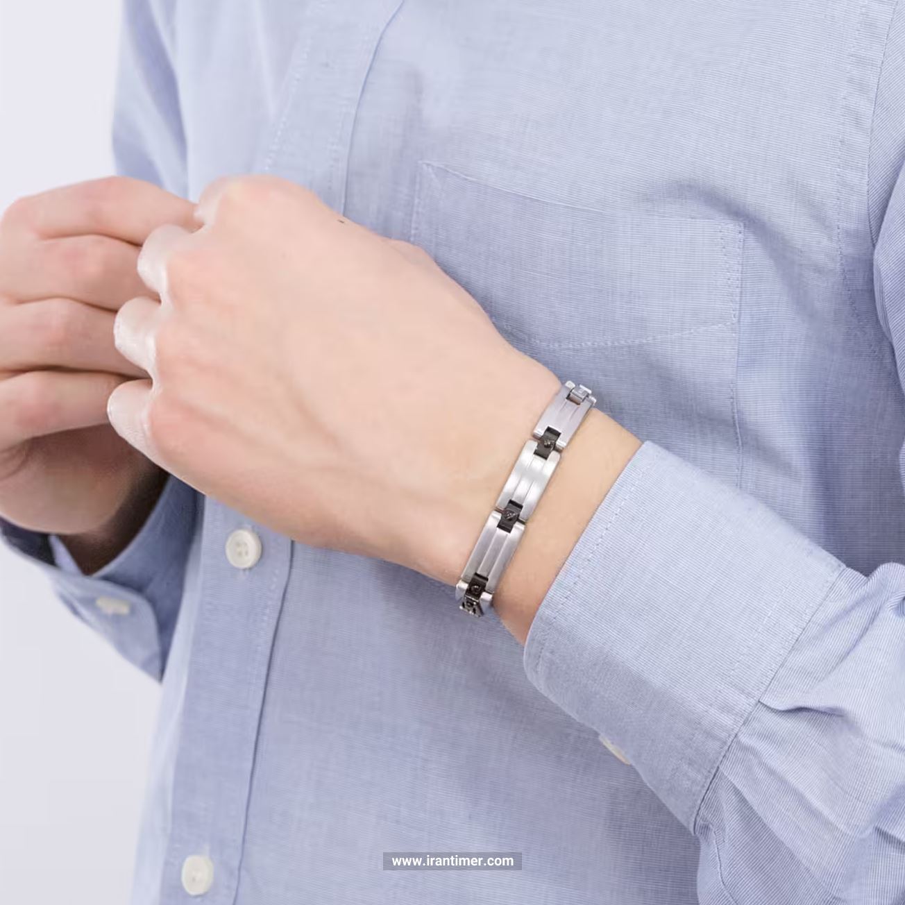 قیمت و خرید دستبند باز مردانه مازراتی(MASERATI) مدل JM419ARY03 کلاسیک | اورجینال و اصلی