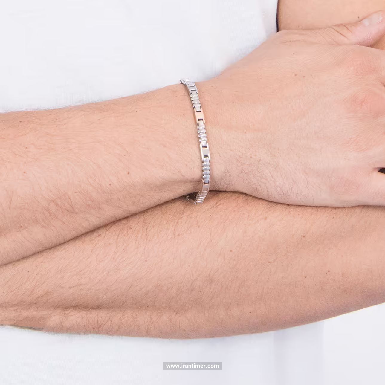 قیمت و خرید دستبند باز مردانه مازراتی(MASERATI) مدل JM418ANJ05 کلاسیک | اورجینال و اصلی